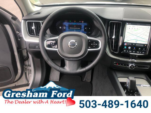 2025 Volvo XC60 B5 Plus