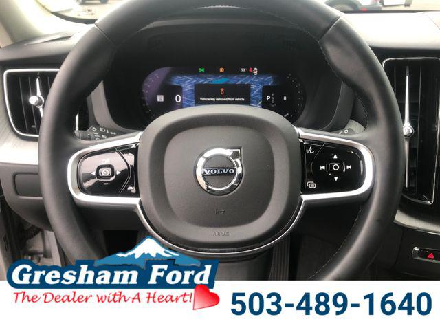 2025 Volvo XC60 B5 Plus