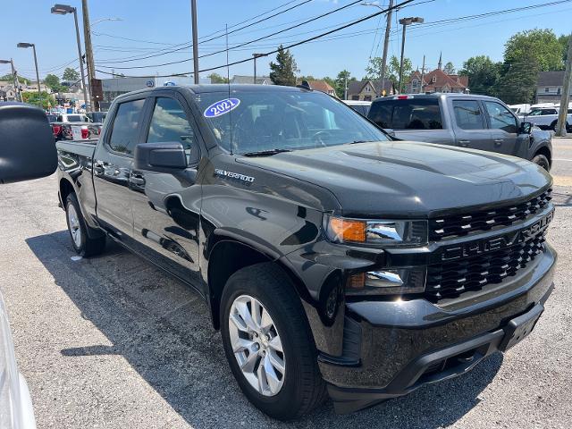 2021 Chevrolet Silverado 1500 4WD Crew Cab Standard Bed Custom