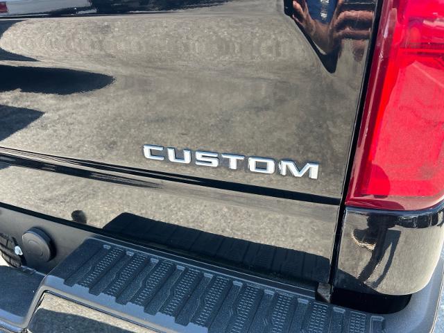 2021 Chevrolet Silverado 1500 4WD Crew Cab Standard Bed Custom