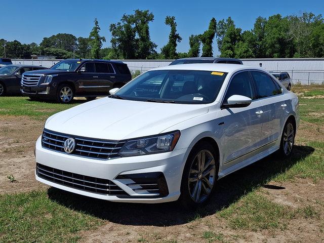 2017 Volkswagen Passat 1.8T R-Line