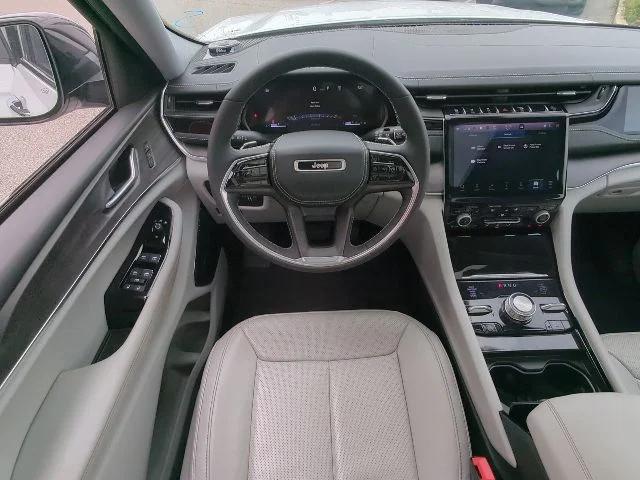 2023 Jeep Grand Cherokee Overland 4x4