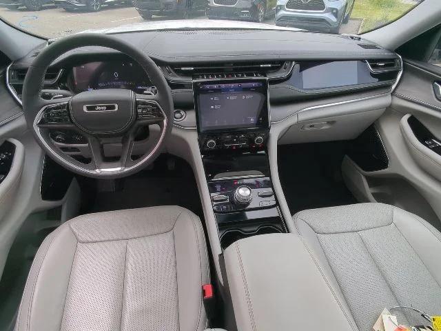 2023 Jeep Grand Cherokee Overland 4x4