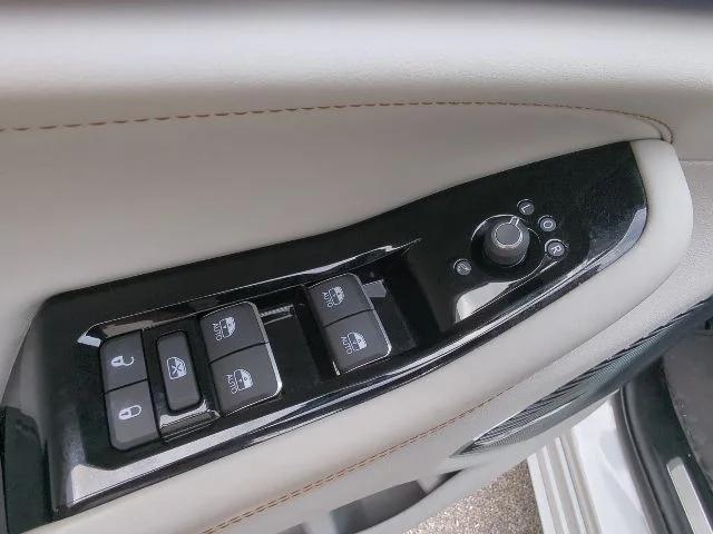 2023 Jeep Grand Cherokee Overland 4x4