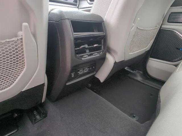 2023 Jeep Grand Cherokee Overland 4x4