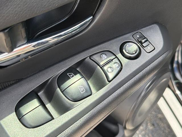 2023 Nissan Kicks SV Xtronic CVT
