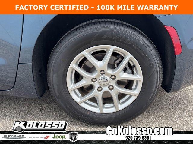 2025 Chrysler Pacifica Select