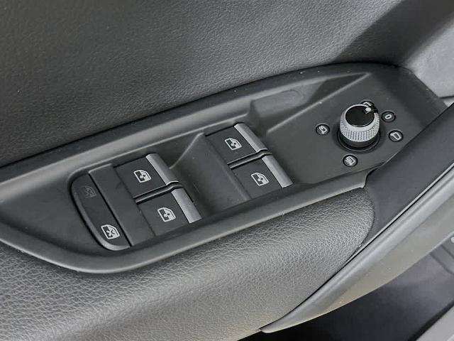 2018 Audi Q5 2.0T quattro Premium Plus