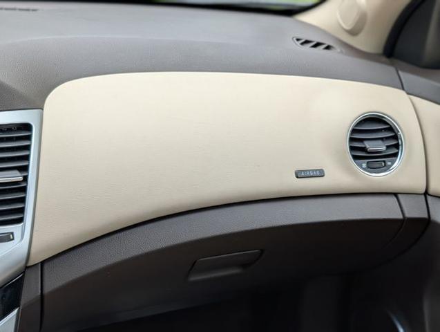 2011 Chevrolet Cruze 2LT