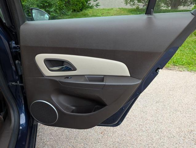 2011 Chevrolet Cruze 2LT