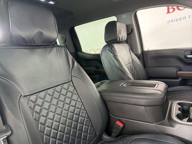 2022 Chevrolet Silverado 1500 4WD Crew Cab Short Bed RST