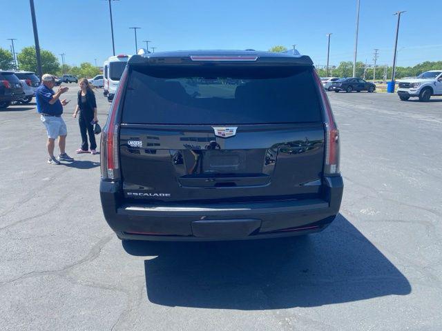 2020 Cadillac Escalade 4WD Luxury