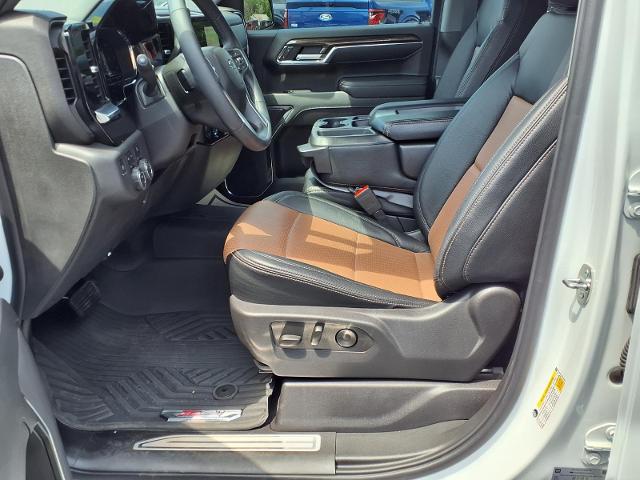 2023 Chevrolet Silverado 1500 4WD Crew Cab Short Bed RST