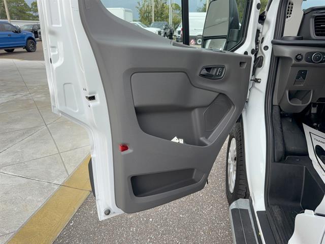 2025 Ford Transit Cargo Van Unknown