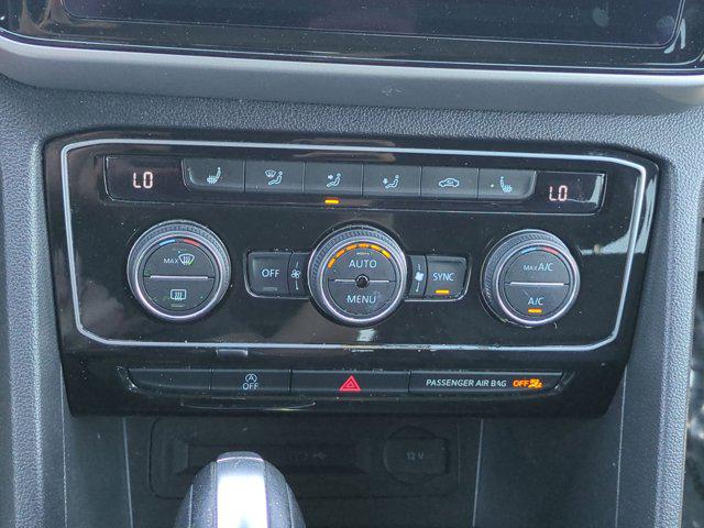 2022 Volkswagen Atlas Cross Sport 3.6L V6 SEL R-Line