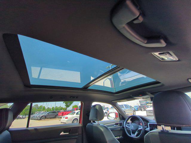2022 Volkswagen Atlas Cross Sport 3.6L V6 SEL R-Line