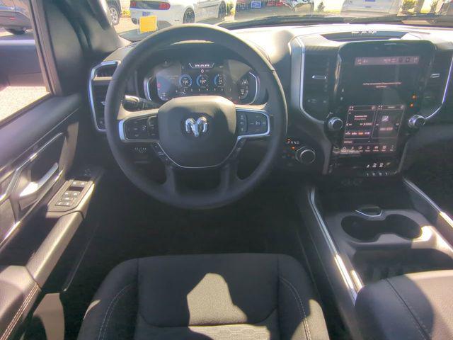 2025 Ram 1500 Big Horn Crew Cab 4x4 5'7" Box
