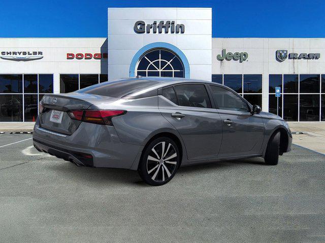 2022 Nissan Altima SR FWD