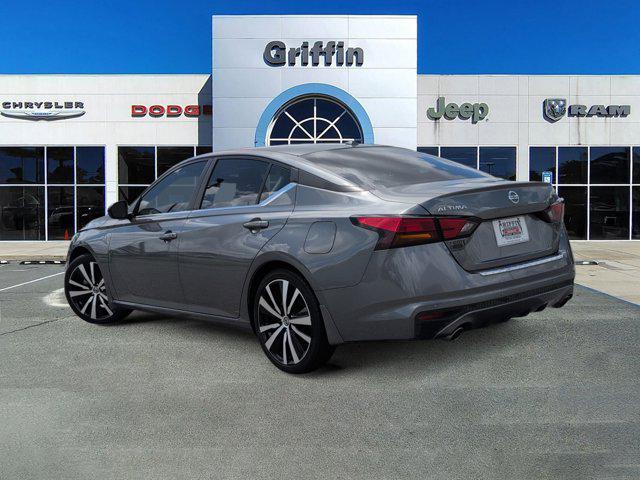 2022 Nissan Altima SR FWD