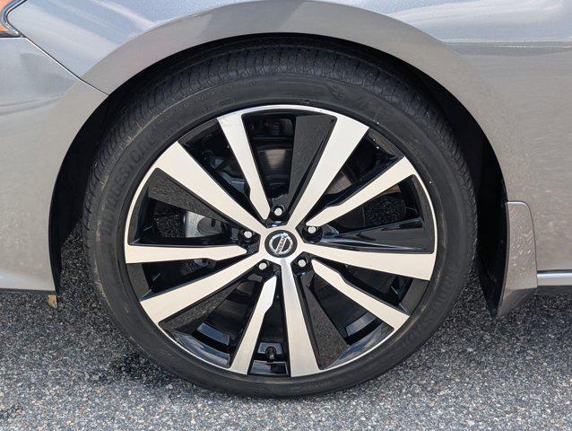 2022 Nissan Altima SR FWD