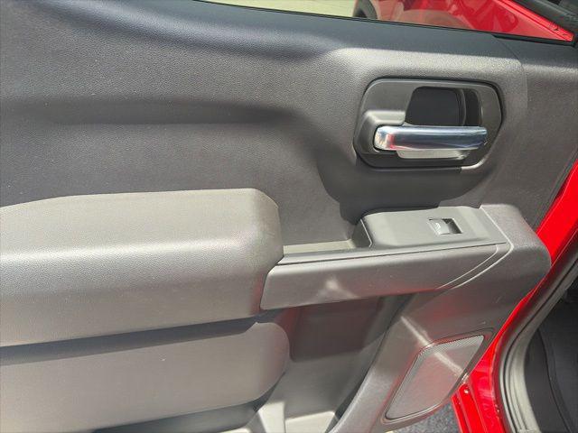 2024 GMC Sierra 1500 4WD Crew Cab Short Box Pro
