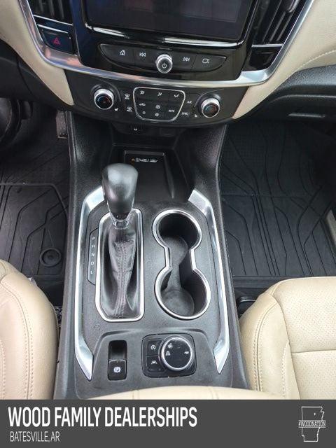 2023 Chevrolet Traverse FWD LT Cloth