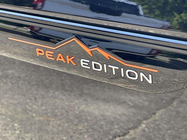 2024 Volkswagen Atlas 2.0T Peak Edition SEL