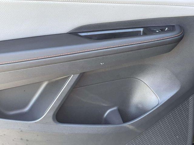 2024 Volkswagen Atlas 2.0T Peak Edition SEL
