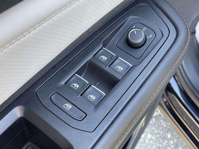 2024 Volkswagen Atlas 2.0T Peak Edition SEL