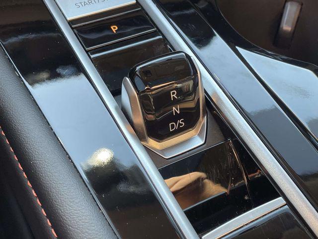 2024 Volkswagen Atlas 2.0T Peak Edition SEL