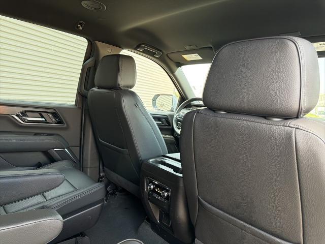 2025 GMC Yukon XL 4WD Denali