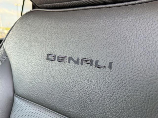 2025 GMC Yukon XL 4WD Denali