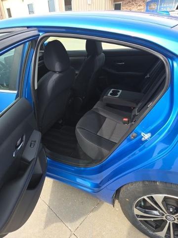 2021 Nissan Sentra SV Xtronic CVT