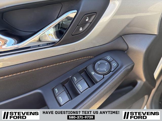 2021 Chevrolet Traverse FWD LT Cloth