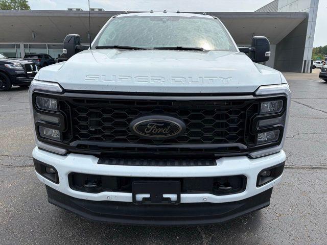 2026 Ford F-350 Lariat Super Duty