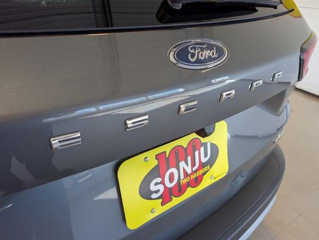 2024 Ford Escape Platinum