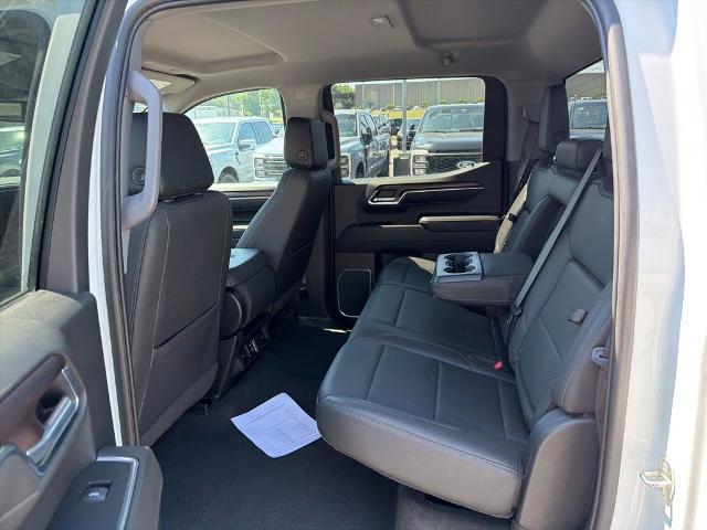 2023 GMC Sierra 1500 4WD Crew Cab Short Box SLT