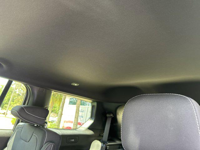2025 Jeep Grand Cherokee L Laredo X 4x2