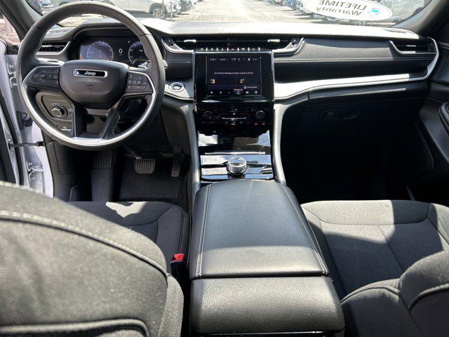 2025 Jeep Grand Cherokee L Laredo X 4x2