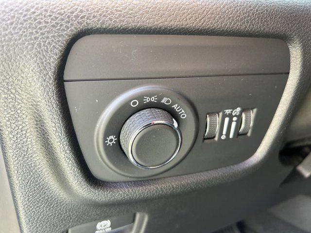 2025 Jeep Grand Cherokee L Laredo X 4x2