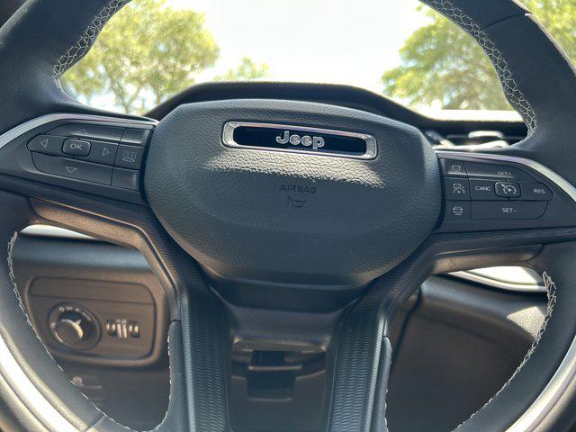 2025 Jeep Grand Cherokee L Laredo X 4x2