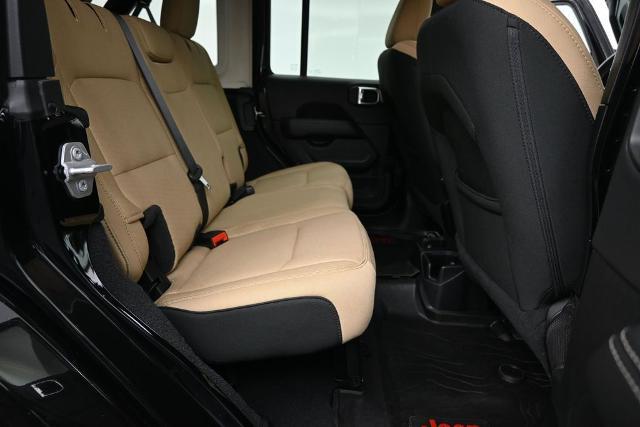 2021 Jeep Wrangler Sahara 4x4