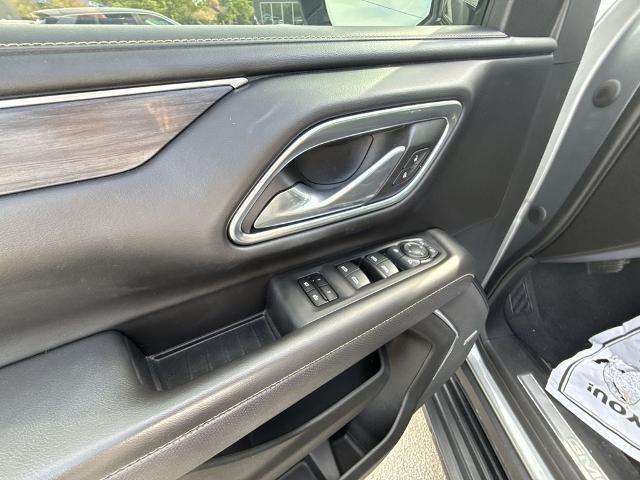 2023 GMC Yukon XL 4WD SLT