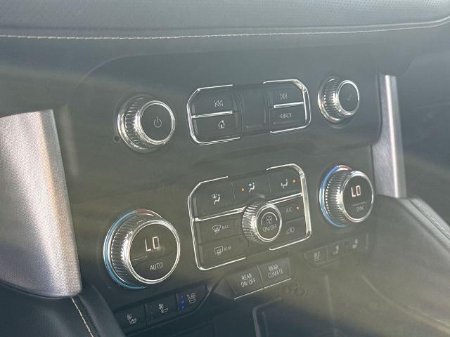 2023 GMC Yukon XL 4WD SLT