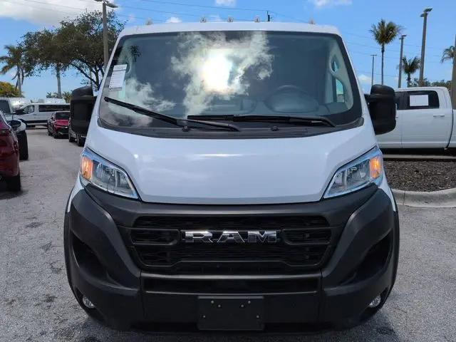 2025 Ram ProMaster 2500 Cargo Van Tradesman Low Roof 136" WB w/Pass Seat