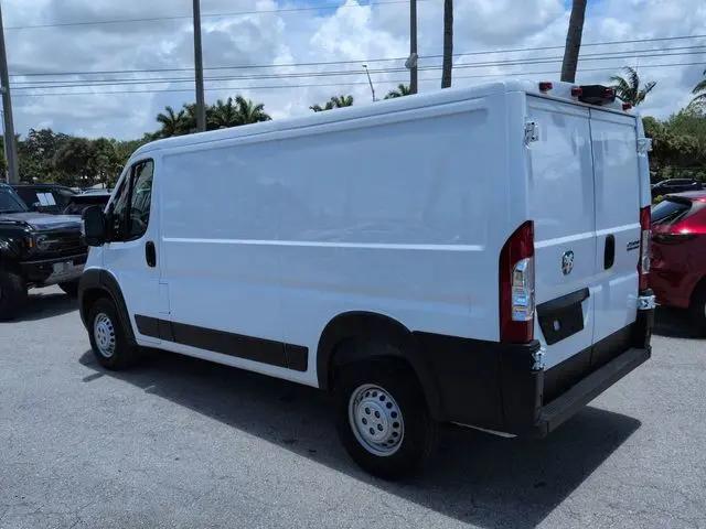 2025 Ram ProMaster 2500 Cargo Van Tradesman Low Roof 136" WB w/Pass Seat