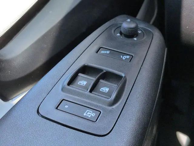 2025 Ram ProMaster 2500 Cargo Van Tradesman Low Roof 136" WB w/Pass Seat