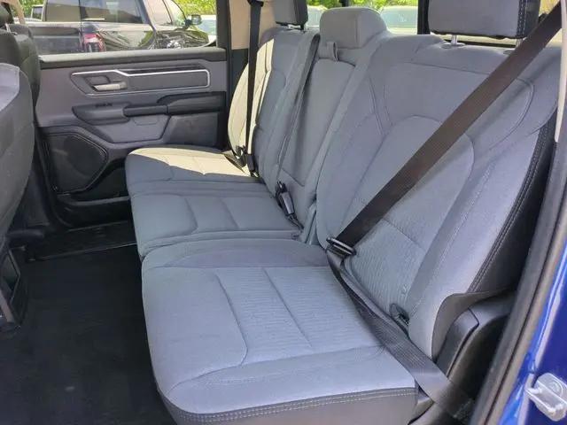 2019 Ram 1500 Big Horn/Lone Star Crew Cab 4x4 5'7" Box