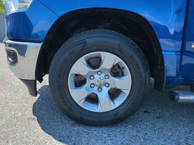 2019 Ram 1500 Big Horn/Lone Star Crew Cab 4x4 5'7" Box