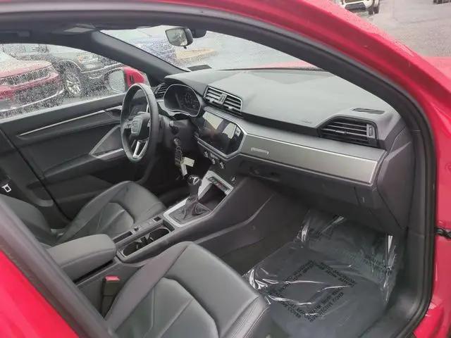 2025 Audi Q3 Premium 45 TFSI S line quattro Tiptronic
